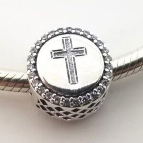Pandora Faith cross charm - Picture 2 of 5